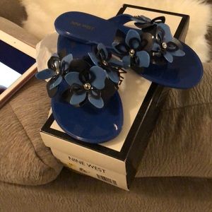 nine west jelly flip flops